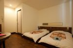 Main wing guest room / Western-style room | Minshuku Katsura Kamagari Honten