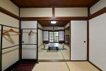 Japanese-style room (9 tatami mats)